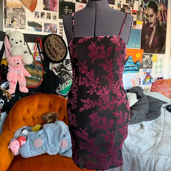 Dresses & Skirts - black & violet crushed velvet dress